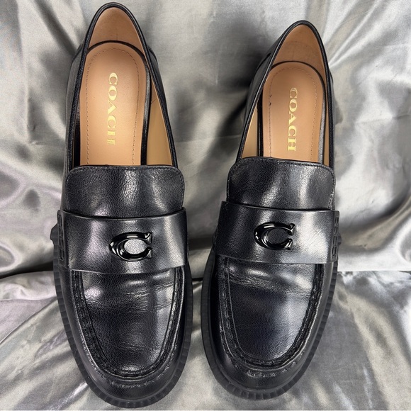 Coach Women's Leah Black Leather Chunky Lug Sole Loafers EUC Size 9 US /39 EU - Picture 3 of 16